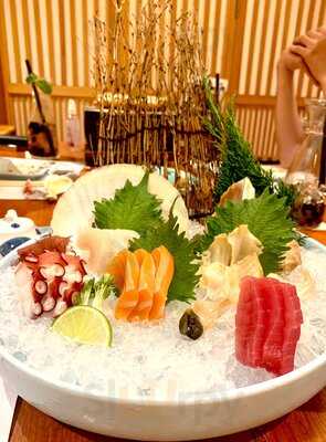 Sushi Hokkaido Sachi - Trần Hưng Đạo Hn