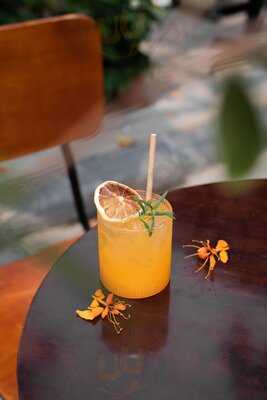 Cafe đơn - Florish And Coffee