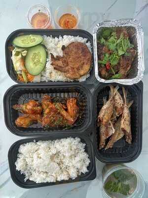 Cơm Nhà Năm Có 12 Tháng - Đà Nẵng