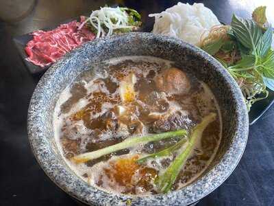 Bún Bò Thố Đá Bếp Ông Lập