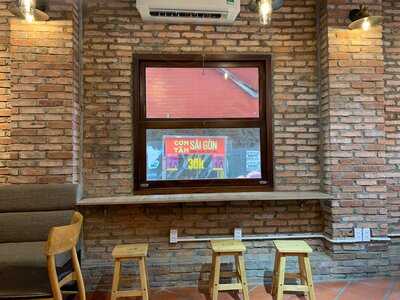 Bánh Mì Pate - Patedeli