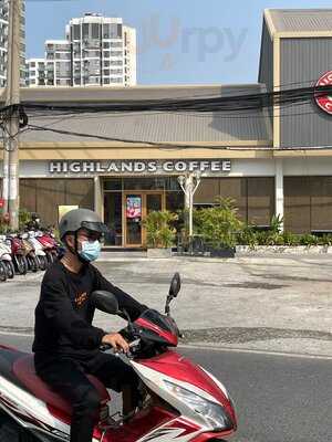 Highlands Coffee - Nguyễn Thị Định