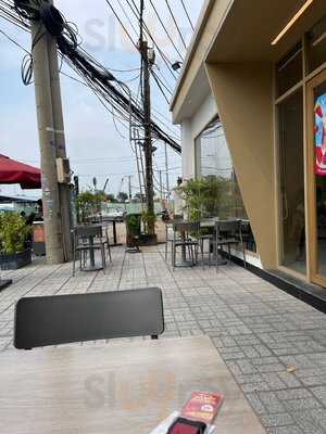 Highlands Coffee - Nguyễn Thị Định