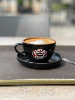 Highlands Coffee - Nguyễn Thị Định