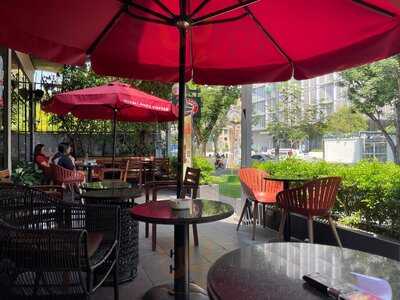 Highlands Coffee Lê Duẩn