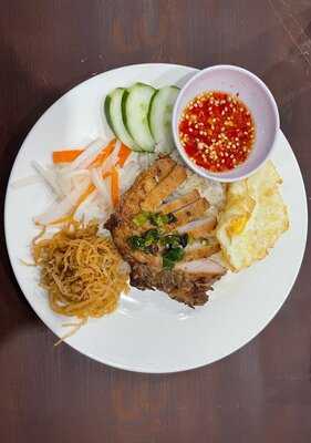 Quán Cơm 1967 Garden