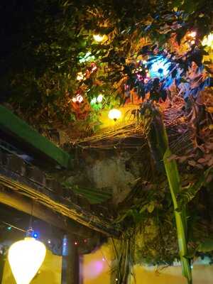 Hoi An T/t Cocktail Bar, Coffee & Antiques