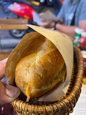 Banh Mi Mama - So 2 Nguyen Sieu