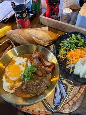 Banh Mi Mama - So 2 Nguyen Sieu