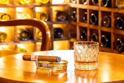 Bach Cigar Lounge