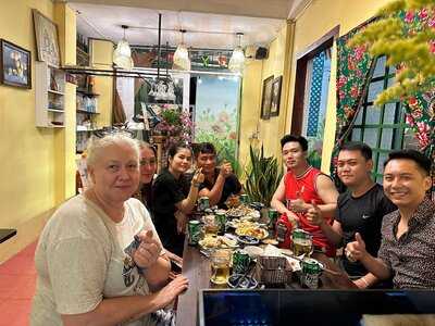 Cây Me An Bàng Restaurant ( The Tamarind Tree Restaurant )