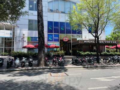 Highlands Coffee Tôn Đức Thắng
