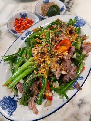 Nhà Hàng Nguyễn Gia