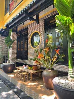 Nhà Hàng Nguyễn Gia