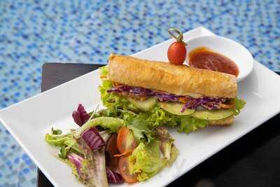 Gaia Pool Bar Melia Vinpearl Da Nang