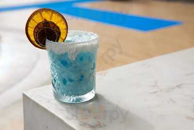 Gaia Pool Bar Melia Vinpearl Da Nang