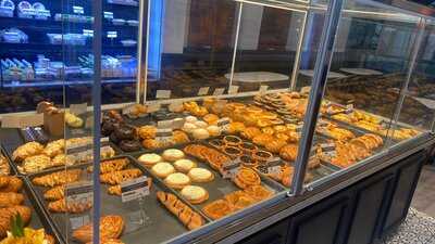 Paris Levain Boulangerie & Cafe