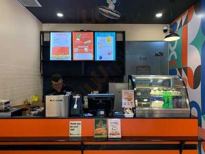 Bánh Mì Pate - Patedeli