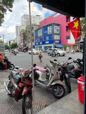 Katinat BÙi ThỊ XuÂn