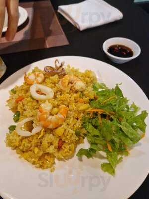 Epic Vietnamese Bistro - 에픽 베트남 비스트로