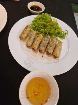 Epic Vietnamese Bistro - 에픽 베트남 비스트로