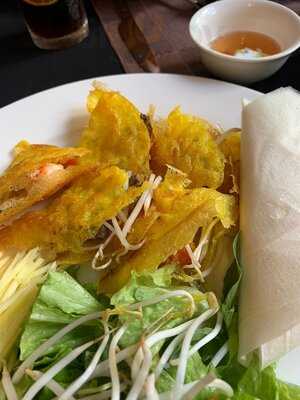 Epic Vietnamese Bistro - 에픽 베트남 비스트로