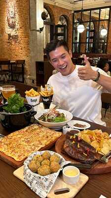 Belgo Belgian Craft Beer Brewery - Ton That Thiep