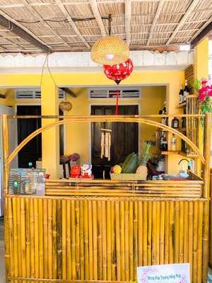 Happy House Restaurant