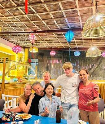 Happy House Restaurant