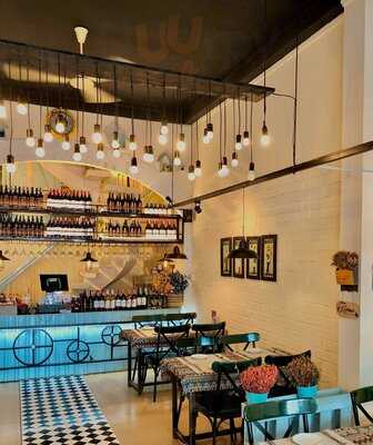 Bluebird French Restaurant