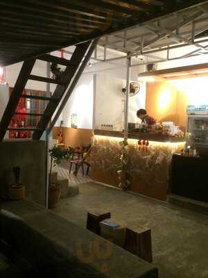 Phin Cũ Cafe