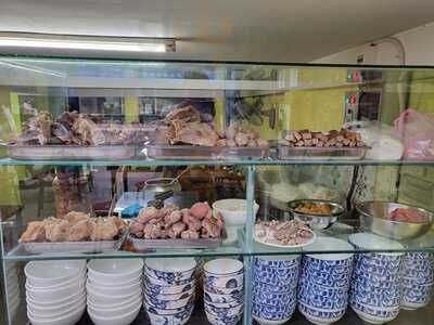 Bun Bo O Ha 136 Pho Quang