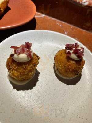 Capos Hanoi - Spanish Tapas Bar