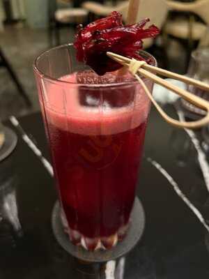 Lüne Restaurant & Bar