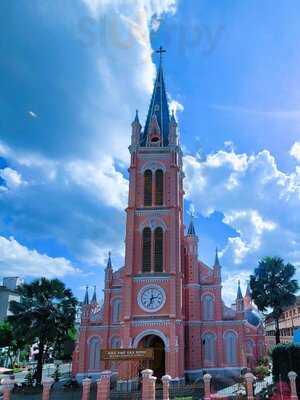 Ola Hale - Restaurant & Bar