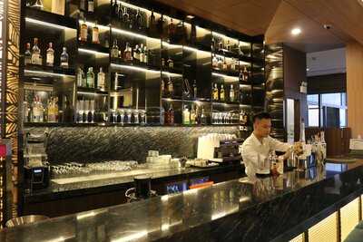 Grand K _ Sky 45 Bar & Lounge