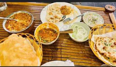 Mr. India Restaurant & Bar