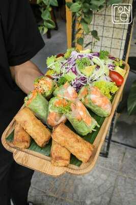 Con Cò - Vietnamese Bites & Cocktails Bar