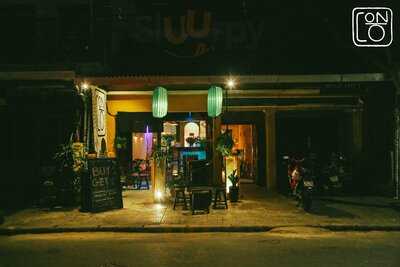 Con Cò - Vietnamese Bites & Cocktails Bar