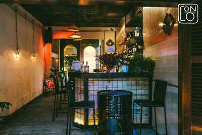 Con Cò - Vietnamese Bites & Cocktails Bar