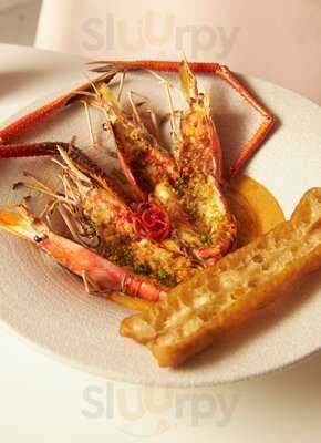 Luca - Eatery & Bar Lounge