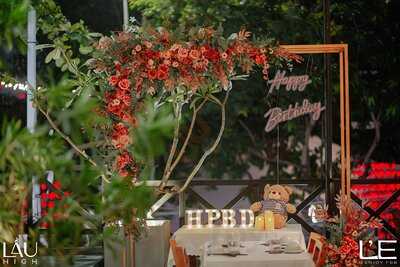 Lầu High Food & Beer