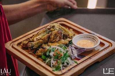 Lầu High Food & Beer