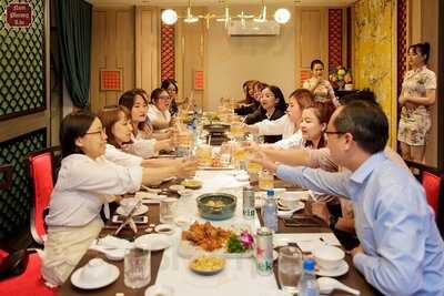 Nhà Hàng Nam Phương Lầu