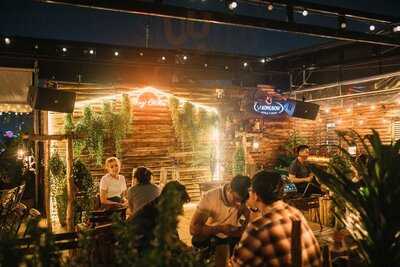 Ráng Chiều Rooftop