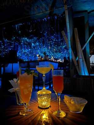 Bar Dinh Rooftop Lounge