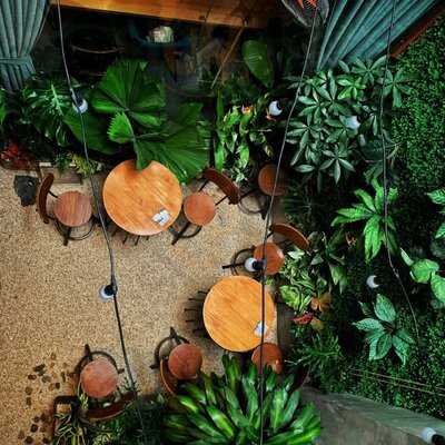 Tonkin Garden Coffee & Eatery