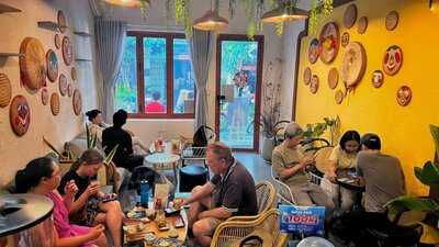 Tonkin Garden Coffee & Eatery