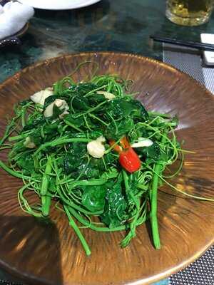 La Nuit Dining-hang Trong