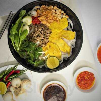 Anh Út - Mì Quảng Trộn - Mì Quảng Ngon